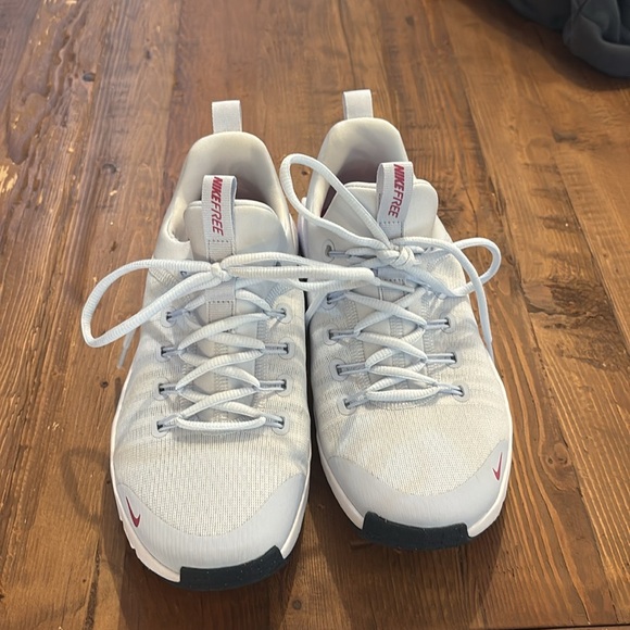 Like new only worn twice inside - Picture 3 of 3